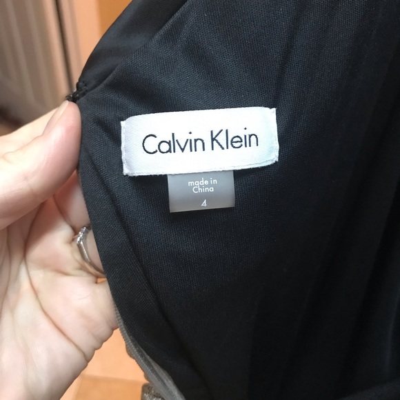 Gold/Black formal gown - Picture 3 of 4